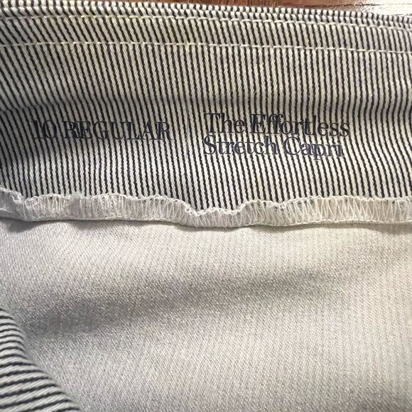 Stylish Gray Striped Pants - Picture 3 of 6